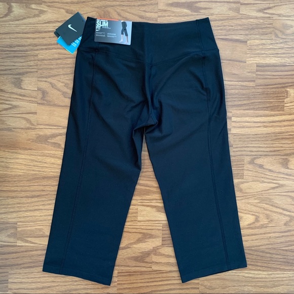 Nike slim fit crop capri leggings pants medium NWT - Picture 8 of 9
